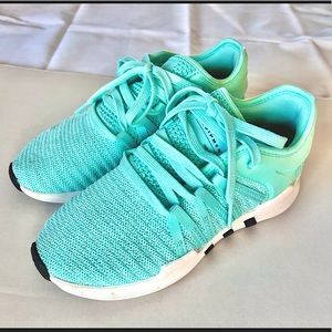 Adidas sneakers, Aqua, size 6.5